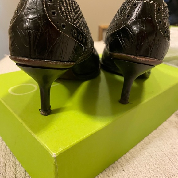 Herringbone and leather pump - Picture 5 of 8